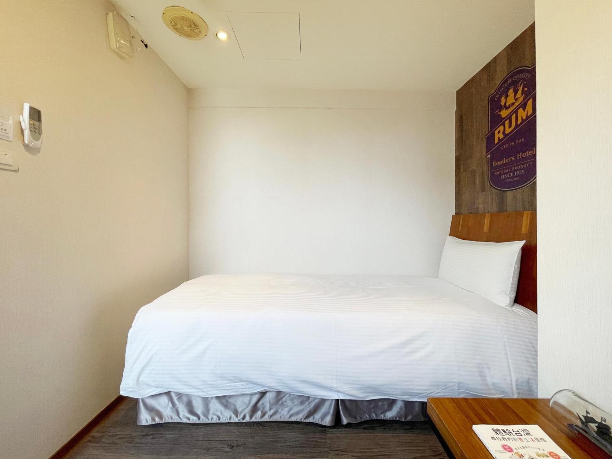 Roaders Hotel Hualien Dongda Habitación foto